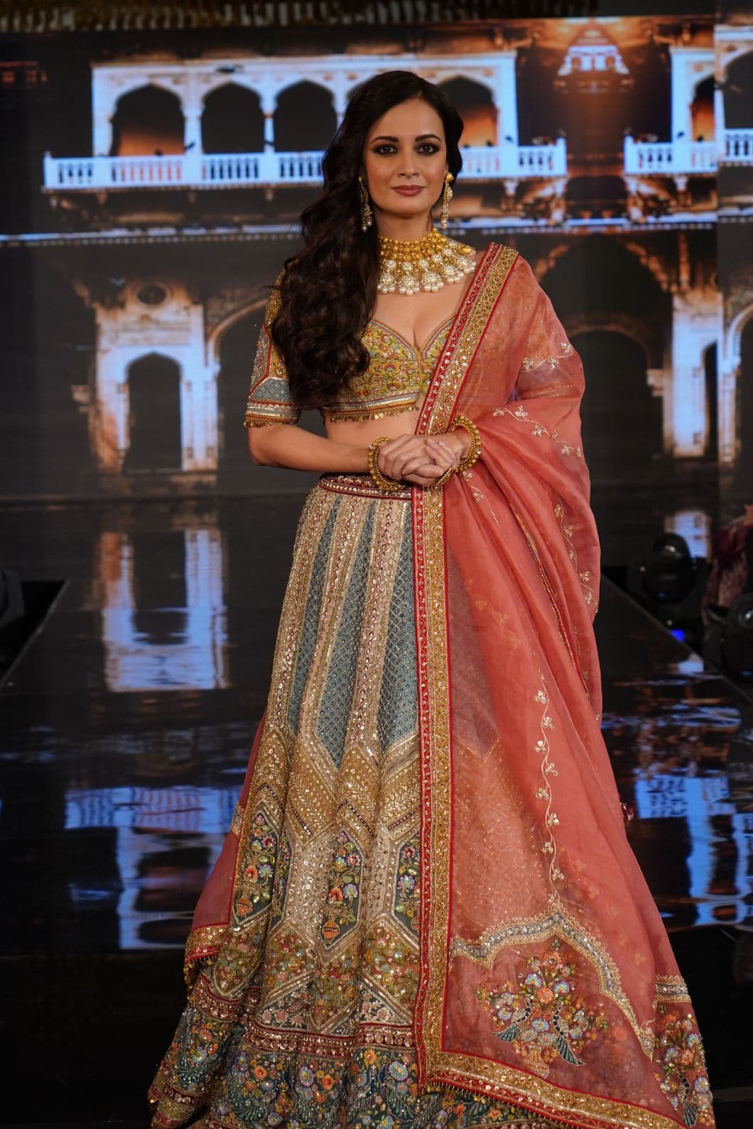 Celebrity wearing Raagwaas